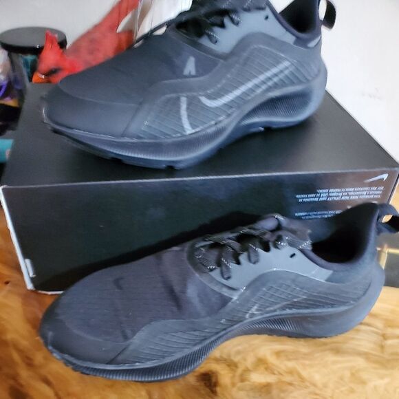 New Nike Air Zoom 9 - Picture 3 of 6